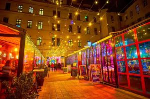 Tour of the Jewish Quarter in Budapest – the Jewish community, graffiti and nightlife