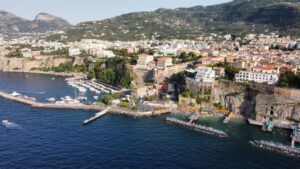 Recorrido por la costa de Amalfi: recorrido panorámico y visita a la ciudad