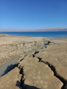 סיור בולענים בים המלח