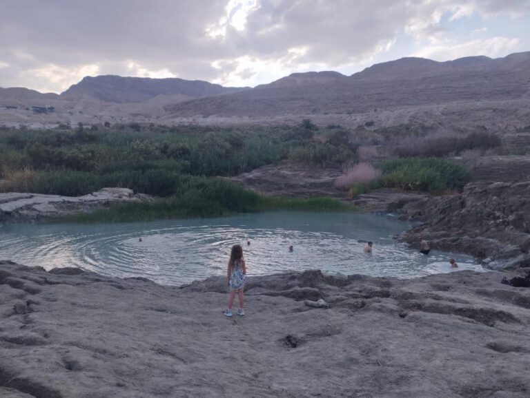 סיור בולענים בים המלח