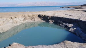 סיור בולענים בים המלח