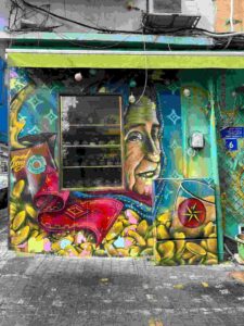 Un recorrido por los mercadillos: de la comida a los grafitis