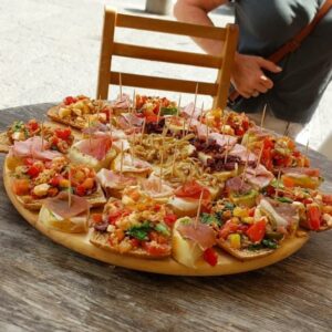 Plato de delicatessen | Recorrido gastronómico por Nápoles