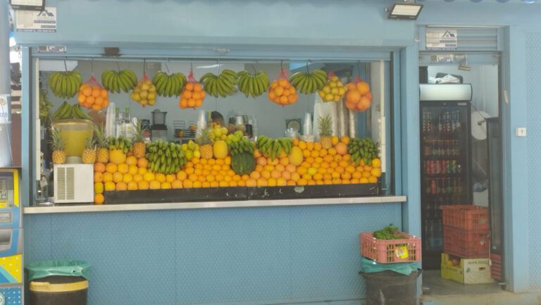 סיור אוכל בשוק הכרמל וכרם התימנים