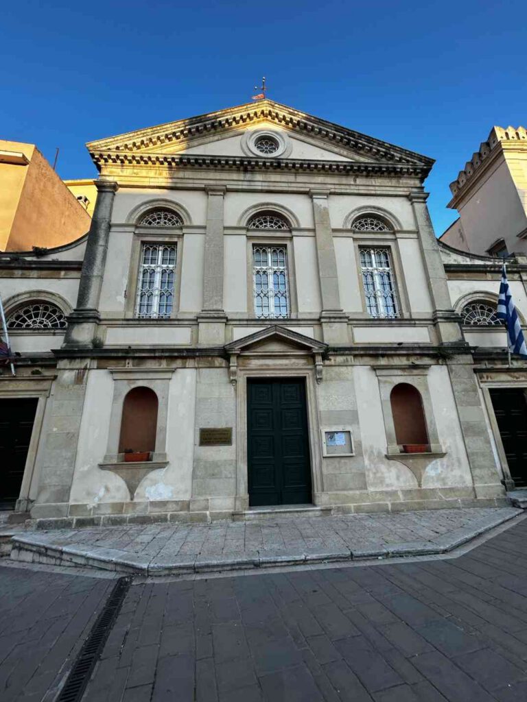 Combined tour to get to know the city and Corfu Judaism