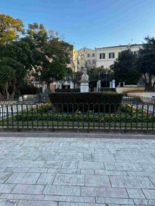 Combined tour to get to know the city and Corfu Judaism