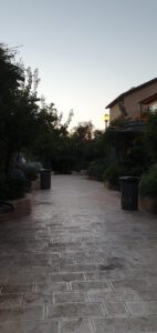 Recorrido por la Menorá de Janucá en el barrio de Nachlaot