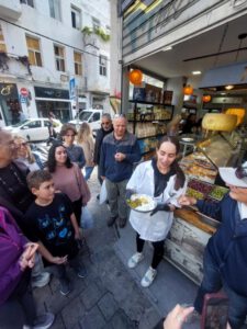 סיור היסטוריה, קולינריה וגרפיטי בשוק לוינסקי ופלורנטין