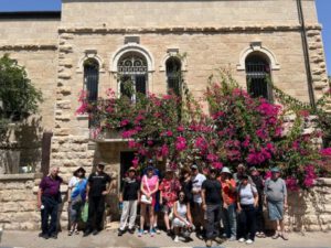 על סודות וארמונות: סיור בשכונת טלביה