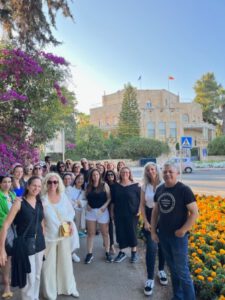 על סודות וארמונות: סיור בשכונת טלביה