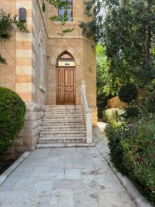 על סודות וארמונות: סיור בשכונת טלביה