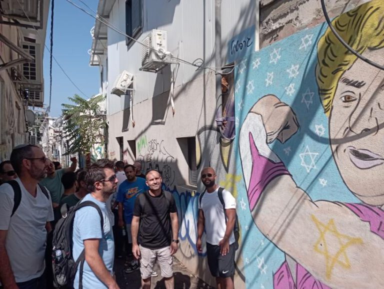 Recorrido de grafitis florentinos combinado con un recorrido gastronómico en Lewinsky