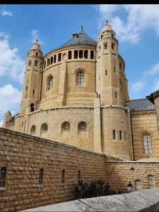 Recorrido turístico por Jerusalén: edificios europeos, arquitectura impresionante y arte