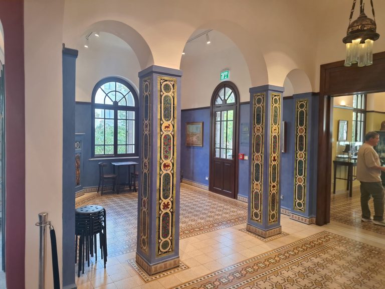 סיור סיפורי אהבה ופינות קסומות בתל אביב