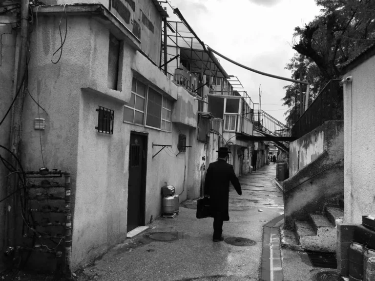 La vida secreta de Bnei Brak: Visita a la panadería y al cholent los jueves por la noche