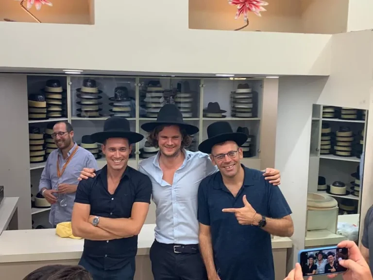 La vida secreta de Bnei Brak: Visita a la panadería y al cholent los jueves por la noche