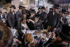 La vida secreta de Bnei Brak: Visita a la panadería y al cholent los jueves por la noche