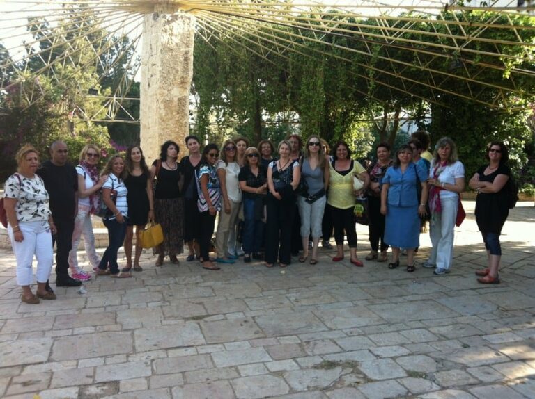 סיור במשכנות שאננים וימין משה עם שחקן