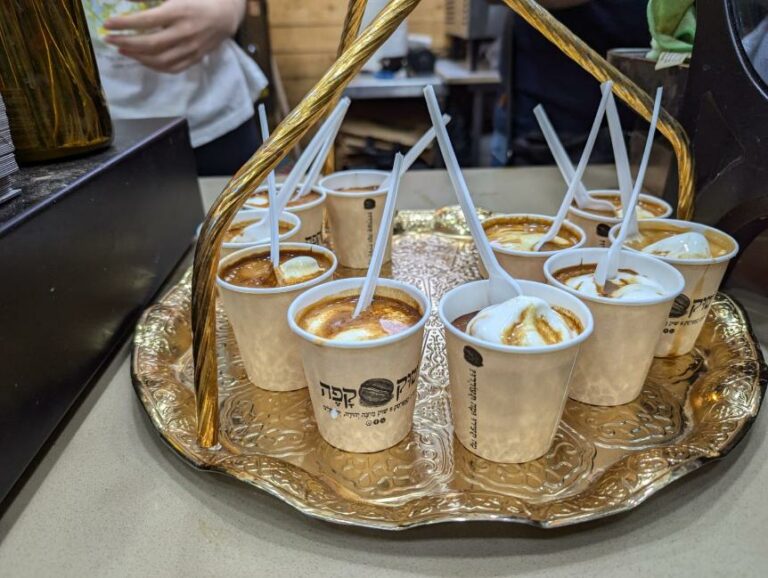 Culinary and nightlife tour of Mahane Yehuda Market