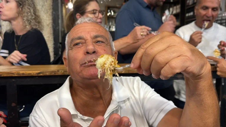 Recorrido gastronómico por el mercado Mahane Yehuda y el barrio de Nachlaot