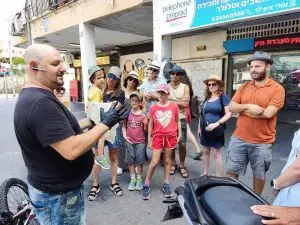 סביב השעון ביפו – סיור טעימות במתחם שוק הפשפשים