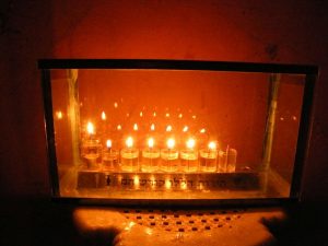 Hanukkah Menorah Tour in the Alleys of the Old City of Jerusalem