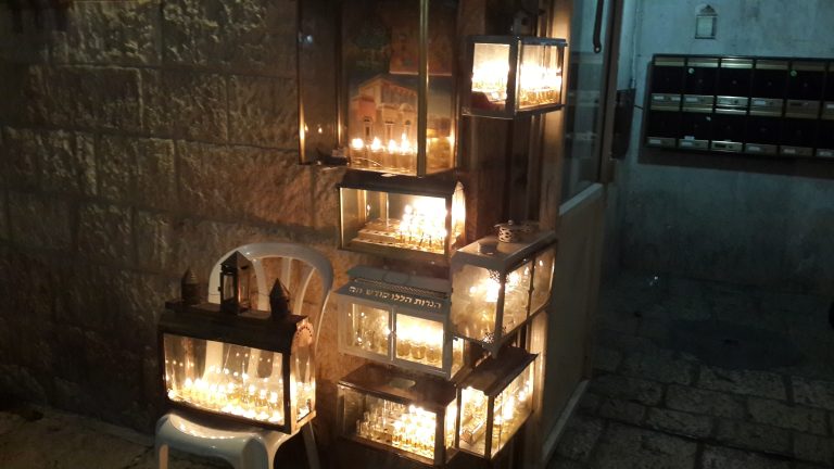 Hanukkah tour in the Jewish Quarter