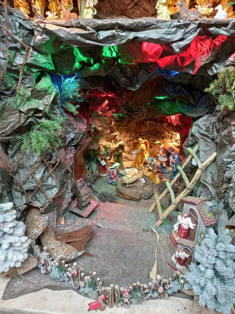 "Krisnukah" Tour - Christmas with Hanukkah