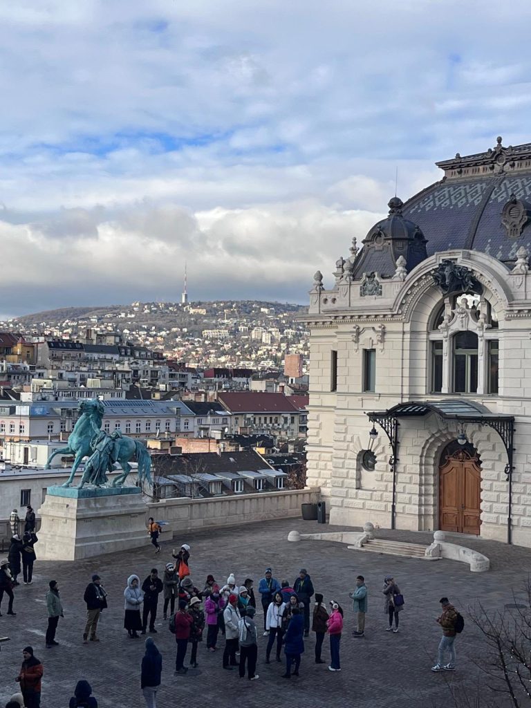 בודפשט גו - סיור מקיף במיניבוס - בודה + פשט