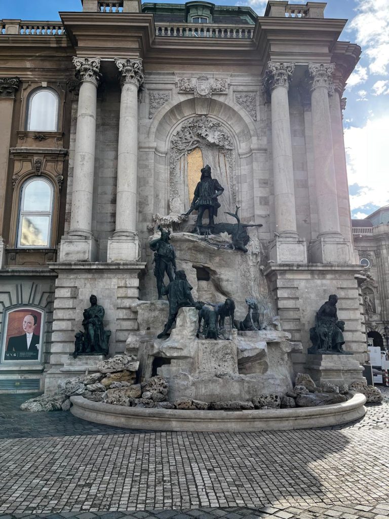 בודפשט גו - סיור מקיף במיניבוס - בודה + פשט