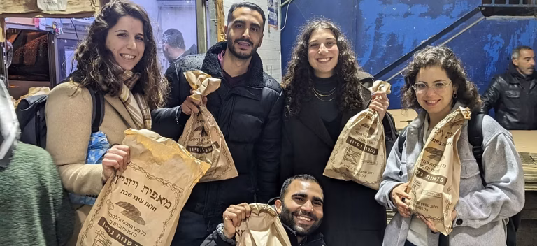 An in-depth tour of the ultra-Orthodox community and tastings of local Jewish cuisine