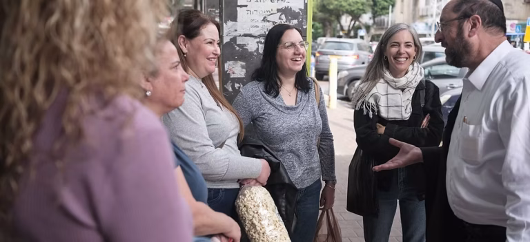 An in-depth tour of the ultra-Orthodox community and tastings of local Jewish cuisine