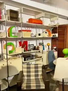 סיור עיצוב וינטג׳ בשוק הפשפשים