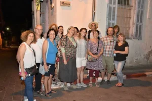 סיור בנווה צדק - החיים הטובים