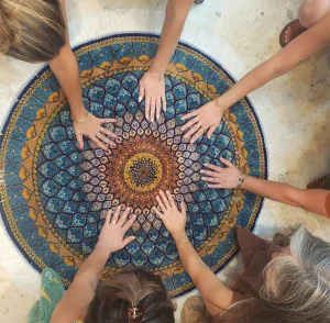 סיור עיצוב וינטג׳ בשוק הפשפשים