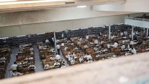 An in-depth tour of the ultra-Orthodox community and tastings of local Jewish cuisine