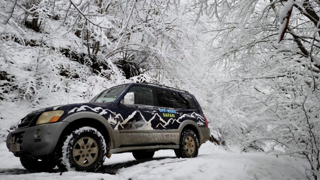 טיול ג'יפים בנהיגה עצמית בשלג - PIRIN NATIONAL PARK