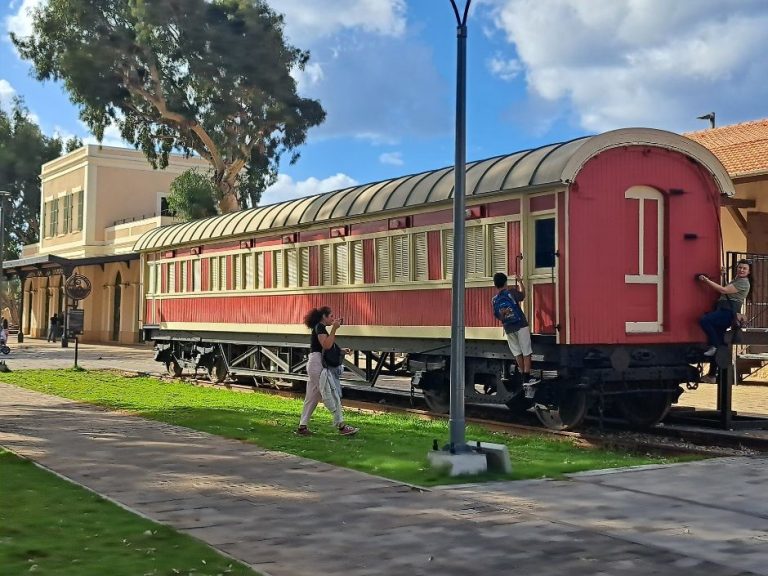 סיור אדריכלות בנווה צדק