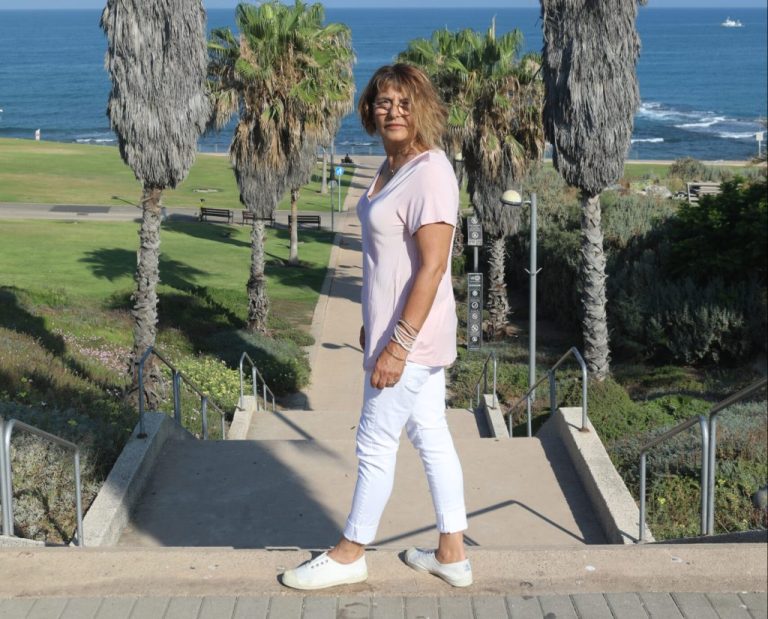 Tour of the fabric of life in the Ajami neighborhood - with a local guide