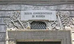 Recorrido por el casco antiguo de Nápoles: historia, arte y religión