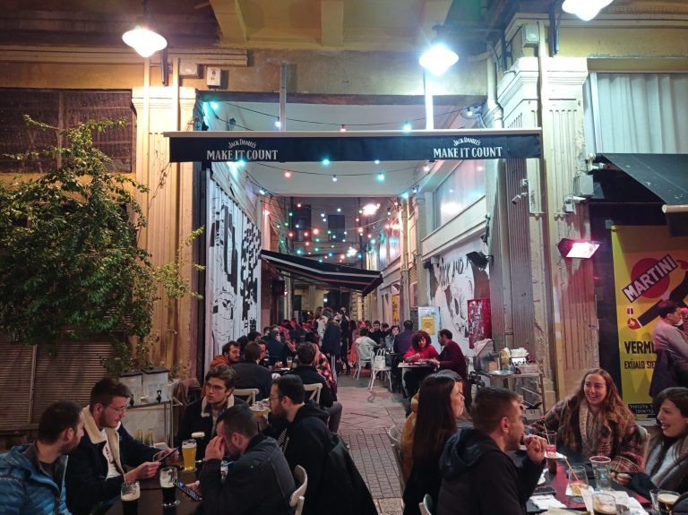 Evening tour of graffiti and culinary corruption in downtown Haifa