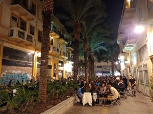 Evening tour of graffiti and culinary corruption in downtown Haifa