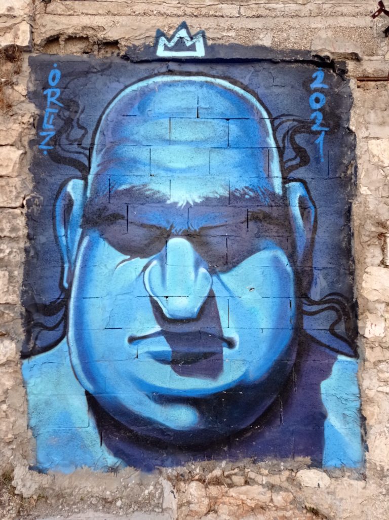 Evening tour of graffiti and culinary corruption in downtown Haifa