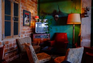 Evening tour of graffiti and culinary corruption in downtown Haifa