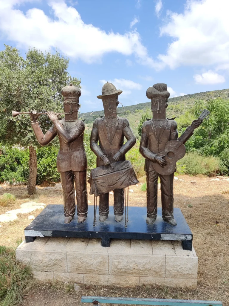 סיור צורפות, קרמיקה ואופנה בעין הוד