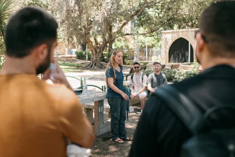 Recorrido culinario por Wadi Nisnas: delicias auténticas