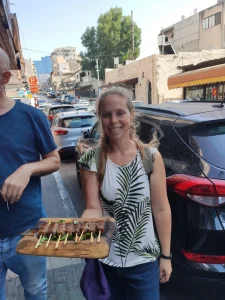 Recorrido culinario por Wadi Nisnas: delicias auténticas