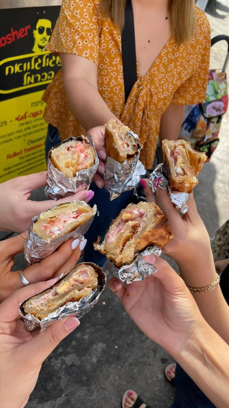 Tour gastronómico por la mañana/mediodía en el mercado Carmel