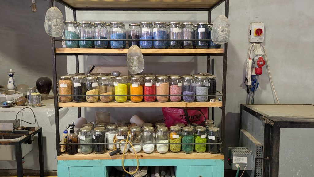 Carmeli Beach Art Tour