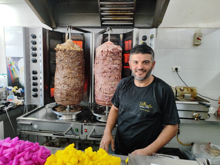 Recorrido culinario por Dalit al-Carmel, con un guía judío local.
